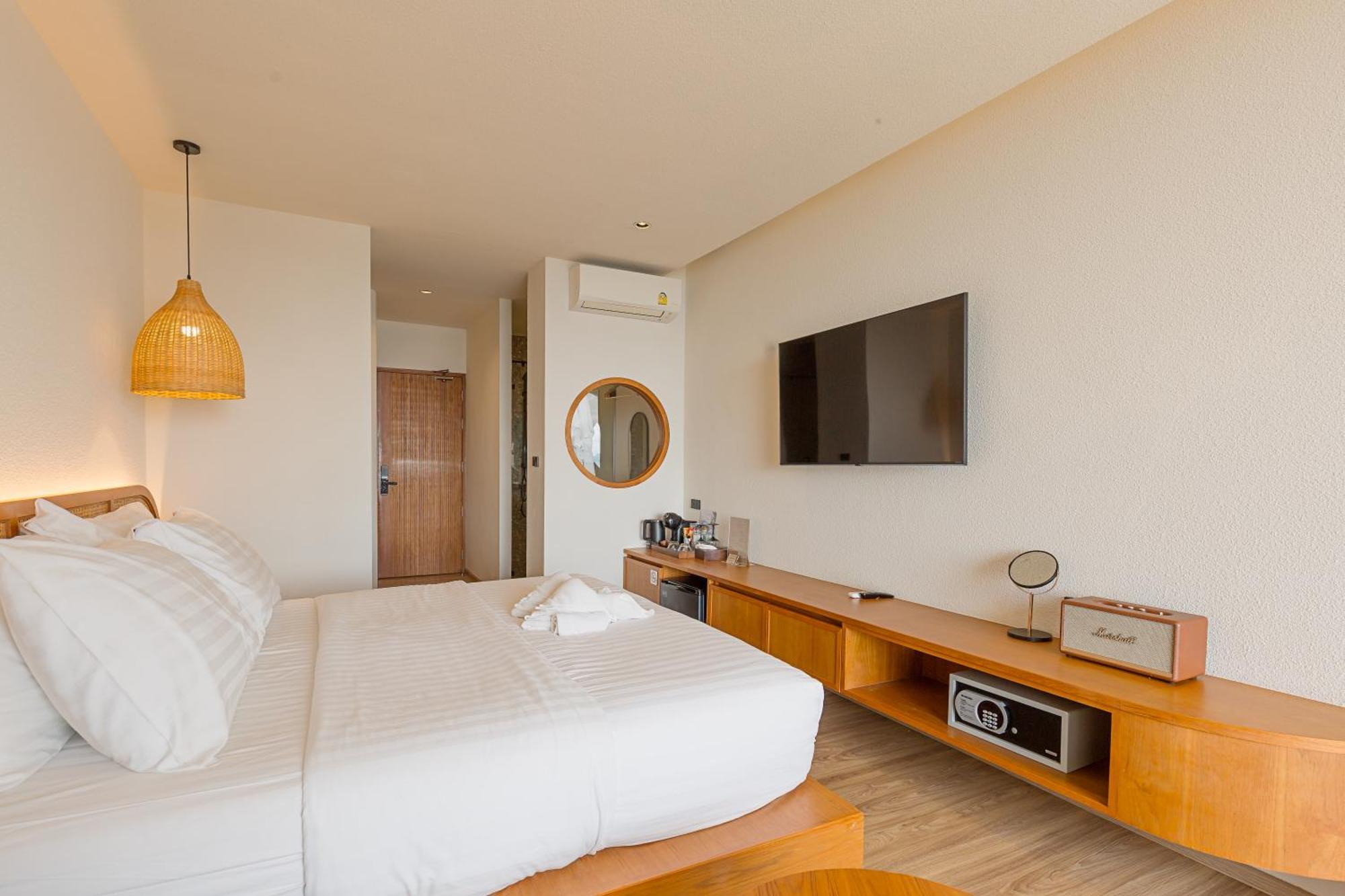 Tasana Bar And Luxury Resort 格兰岛 外观 照片
